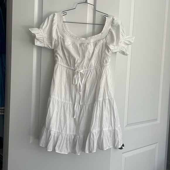 FREEEEE LELIS Dress 🆓 white peasant dress sz small  🌸 perfect for spring - Picture 1 of 1